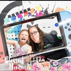 Meet your Posher, Terri-jason